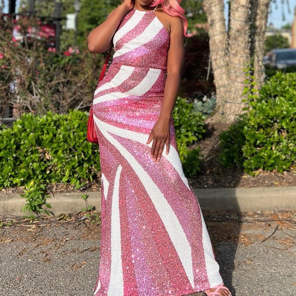 Sequin semi formal dress with halter style neckline size 3/4